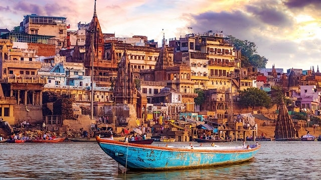 Varanasi Ghats, Uttar Pradesh-min