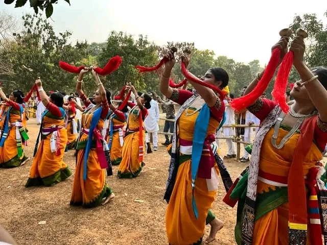 Basanta Utsav (Shantiniketan Holi)-min